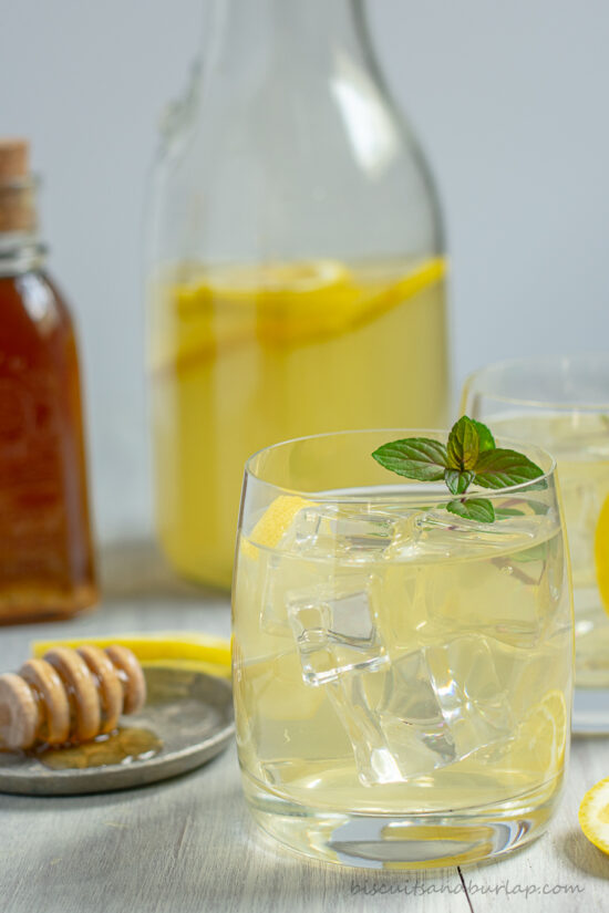 Honey Bourbon Lemonade