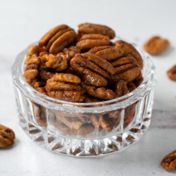 pecans in bowl.