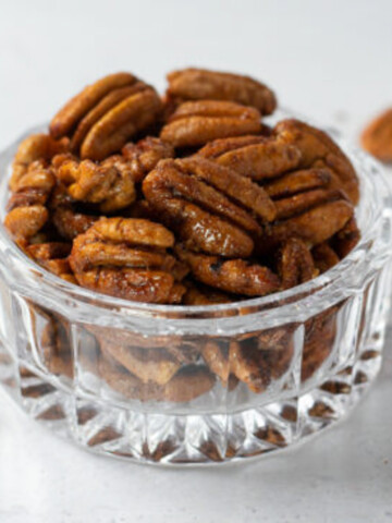 pecans in bowl.