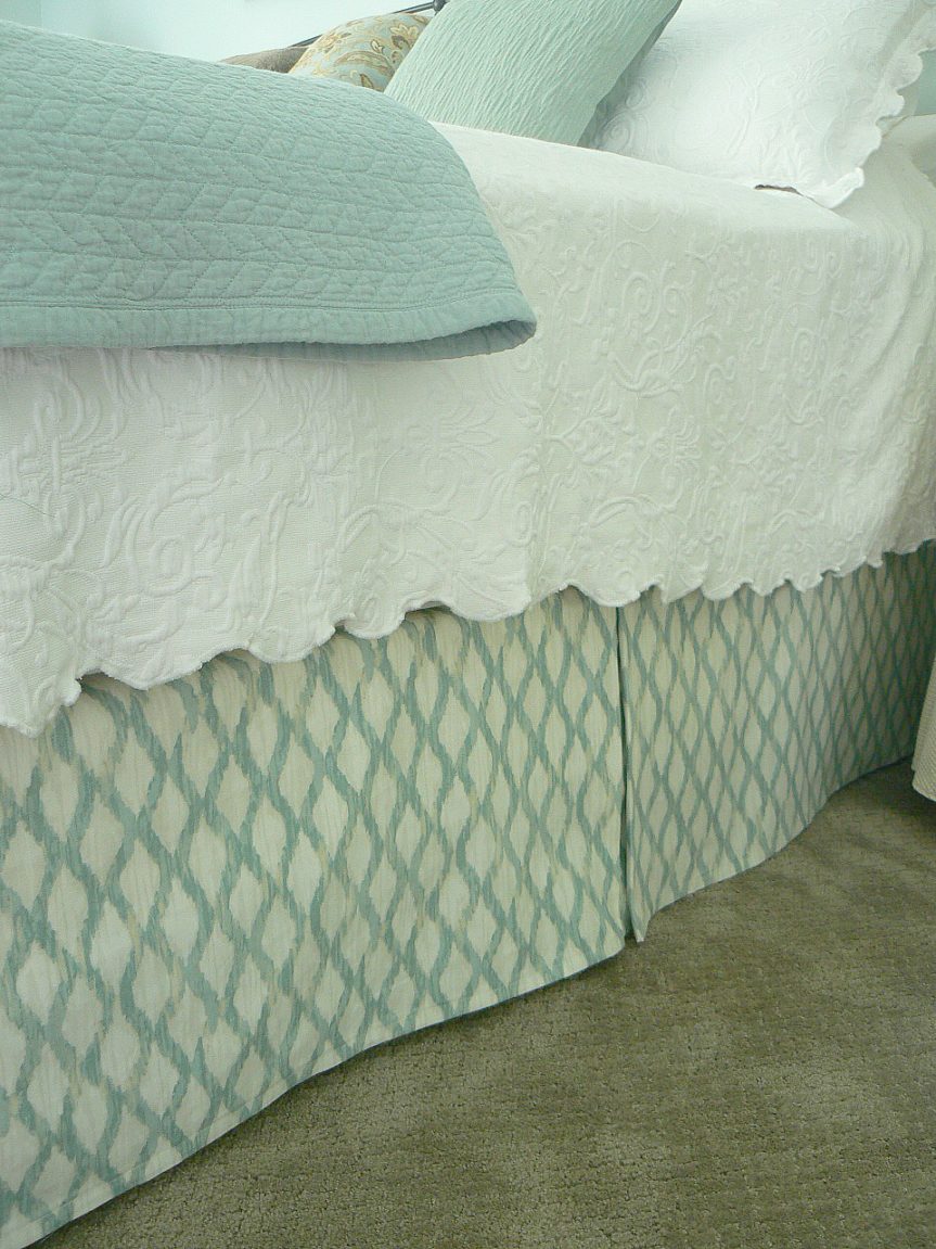 How to Make a DIY Bed Skirt