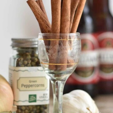 ingredients for cooking corned beef in beer.