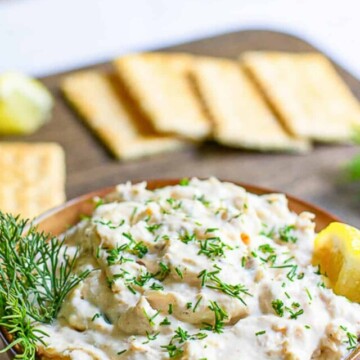 smoked fish dip with crackers.