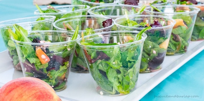 Salad with peaches, blackberries, pecans and basil vinaigrette