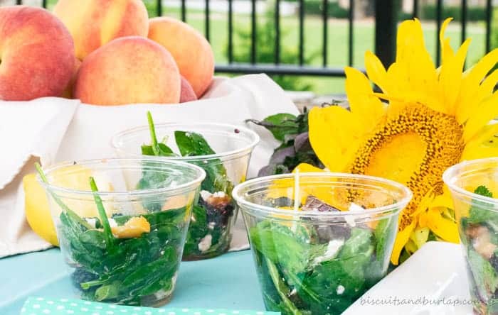 Salad with peaches, blackberries, pecans and basil vinaigrette