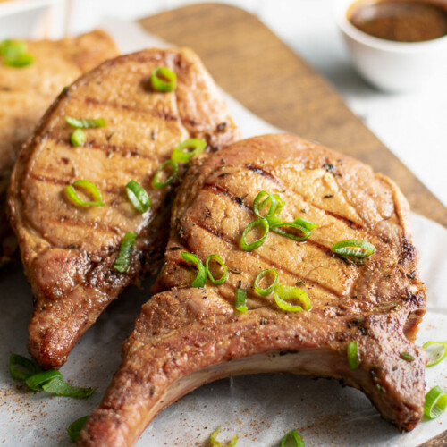 Chuletas de Cerdo a la Parrilla (Platos Principales)