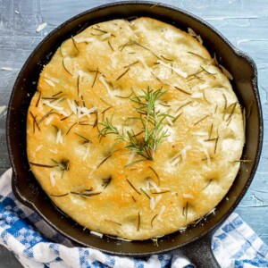 foccacia bread in skillet.