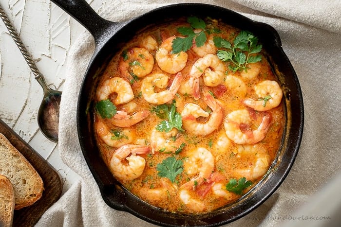 Shrimp in buttery sofrito sauce