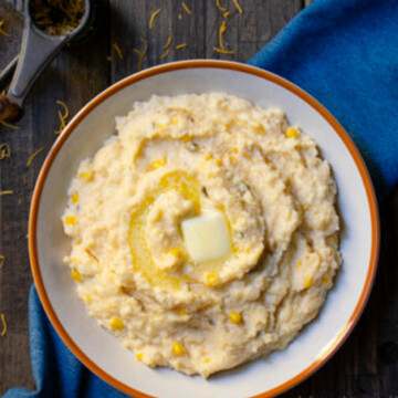 grits with corn in bowl.