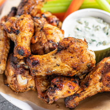 cajun wings with dip.