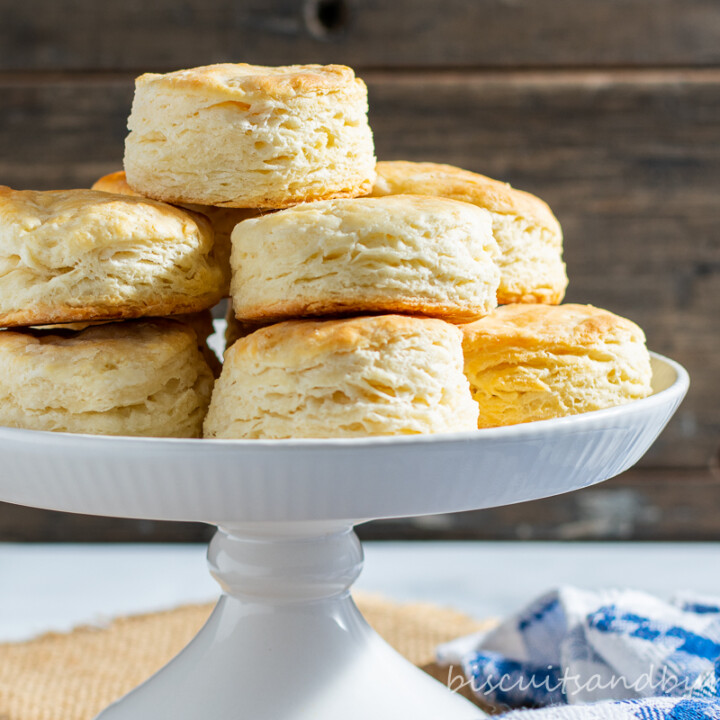 Easy Buttermilk Biscuits 3 Ingredients Biscuits & Burlap