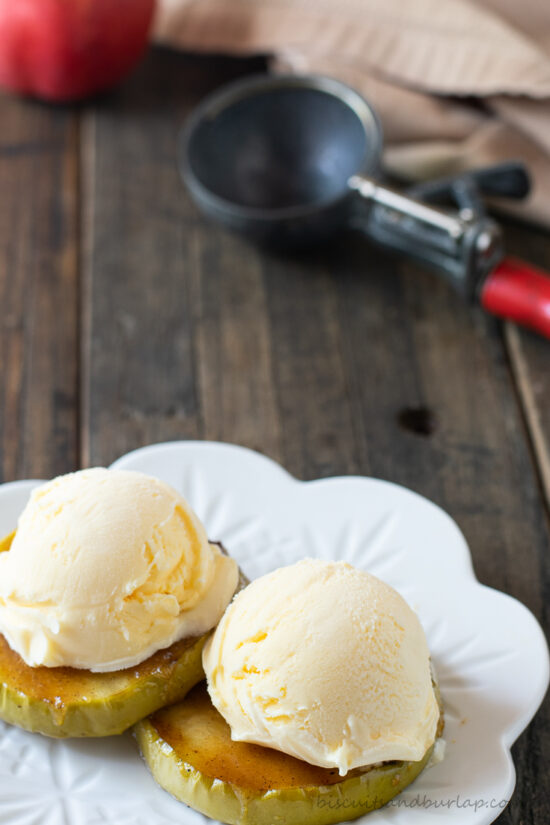 grilled apples with ice cream