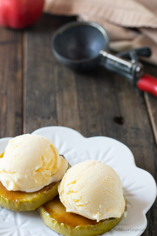 grilled apples with ice cream