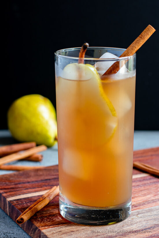 Spiced Pear Bourbon Iced Tea- A Fall Cocktail