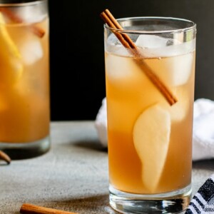 Spiced Pear Bourbon Iced Tea- A Fall Cocktail