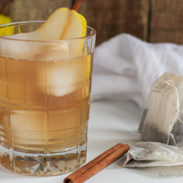 Spiced Pear Bourbon Iced Tea- A Fall Cocktail