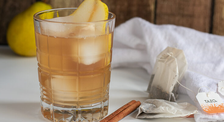 Spiced Pear Bourbon Iced Tea- A Fall Cocktail