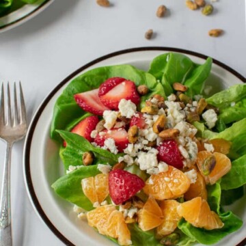 overhead shot of salad with clementines