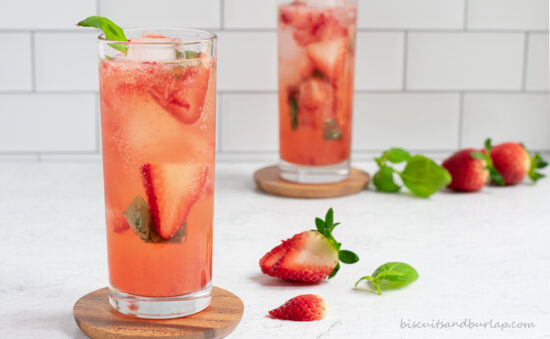 strawberry-basil-cocktail-with-gin