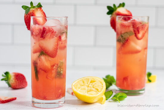 strawberry-basil-cocktail-with-gin