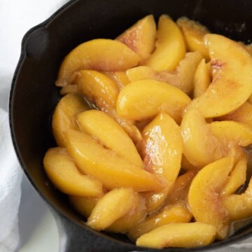 caramelized peaches in skillet