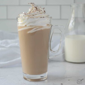 White Chocolate Mocha (Starbucks Copycat)