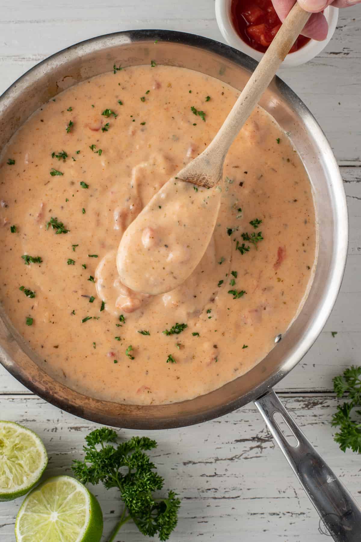 skillet of creole cream sauce