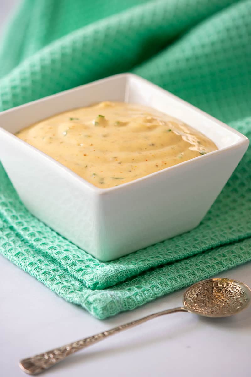 remoulade sauce in square white bowl.