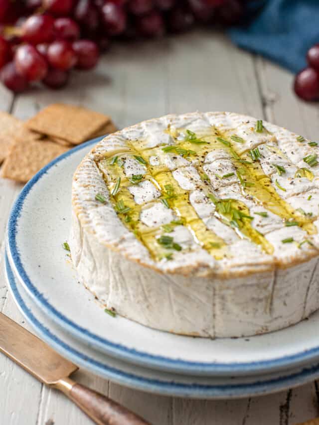 Camembert or Brie Which Should You Serve? Biscuits & Burlap
